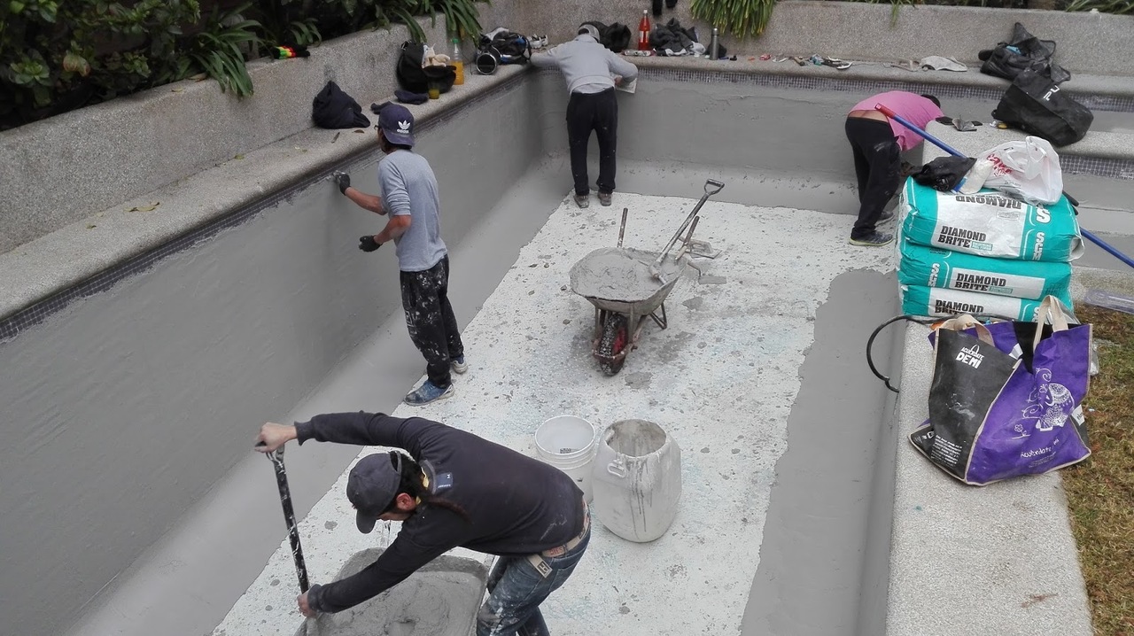 reparación de piscinas pintura - diamond brite